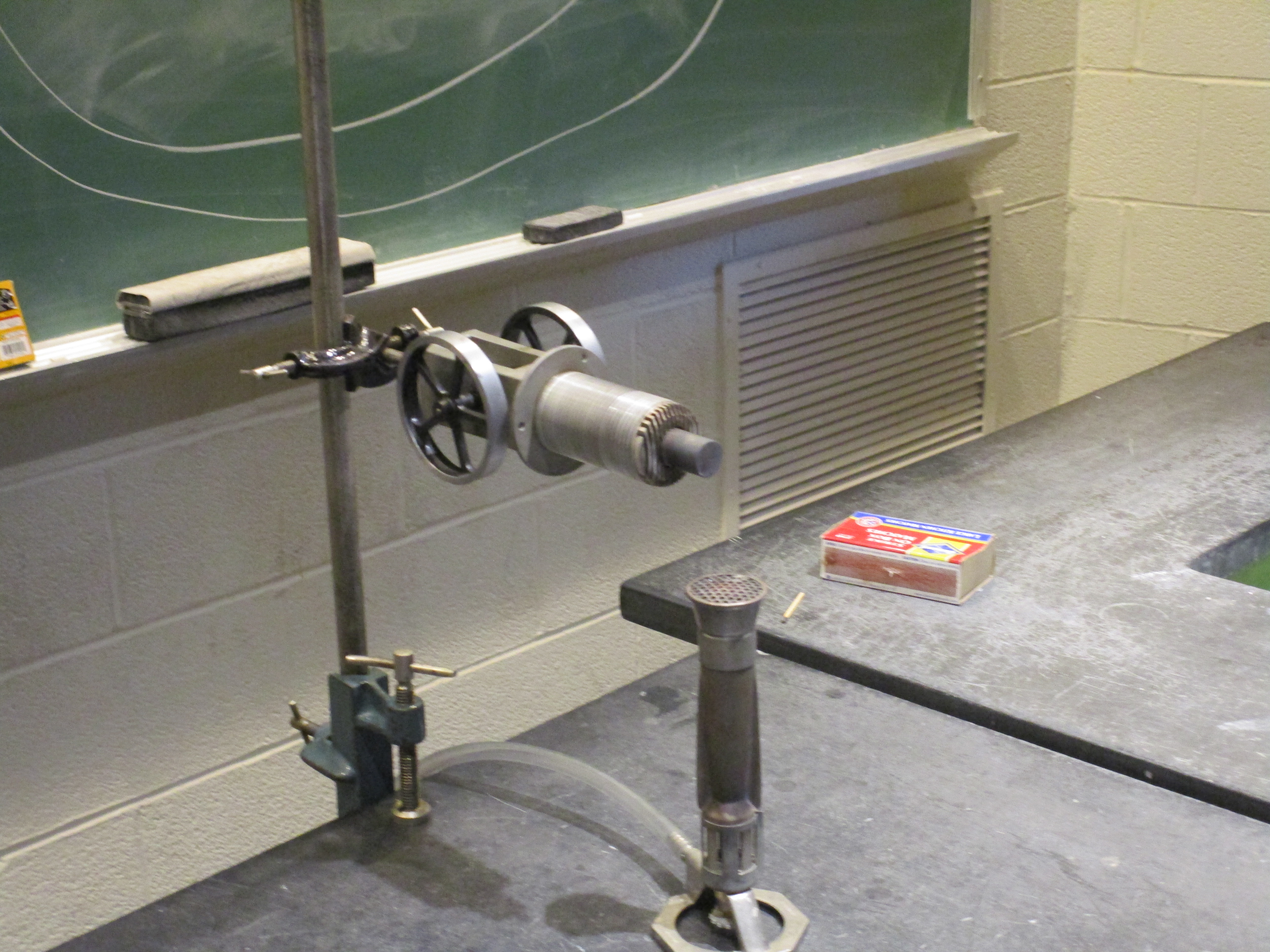 4f3010stirling engine 2